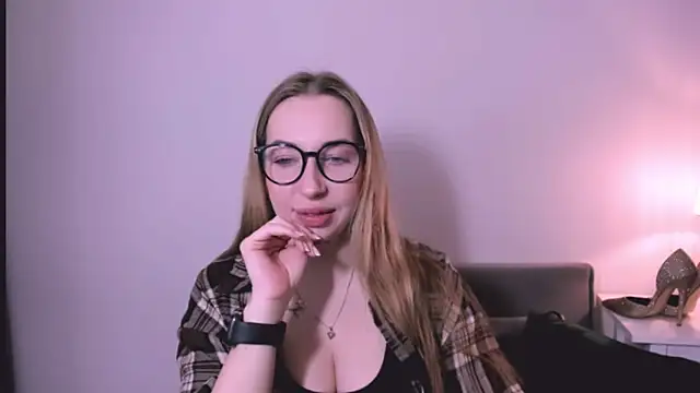 AriaDesire online show from 04.19.26