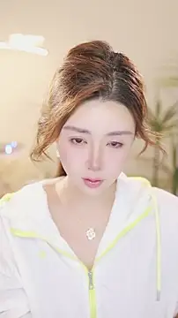 Qiaoqiao  online show from 06.08.26