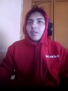 Snapshot of LoganFinds chatting on 11.21.25 LoganFinds online show from 11.21.25