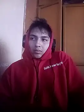 Snapshot of LoganFinds chatting on 11.22.25 LoganFinds online show from 11.22.25