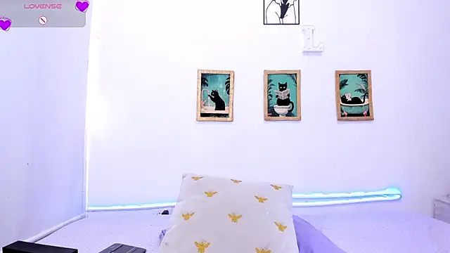 Snapshot of LilitRobins chatting on 02.06.26 LilitRobins online show from 02.06.26