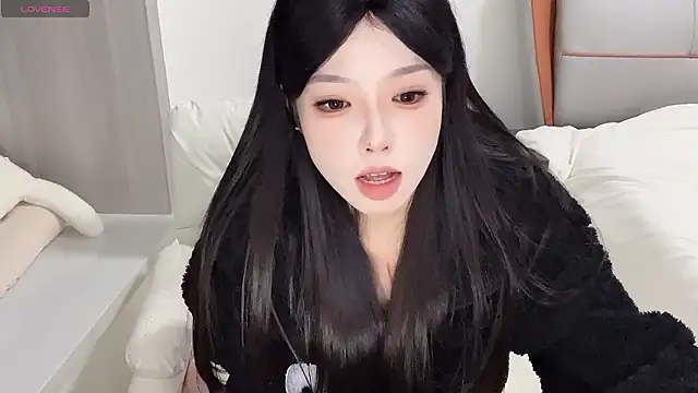 Q-ing online show from 12.03.24