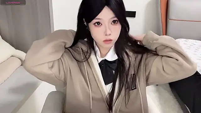 Q-ing online show from 12.09.24