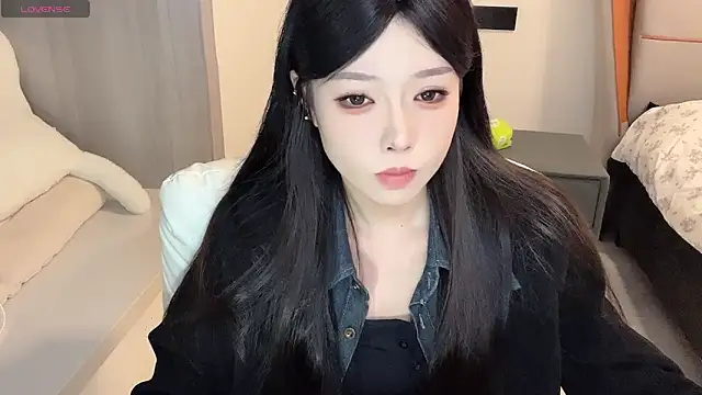 Q-ing online show from 12.13.24