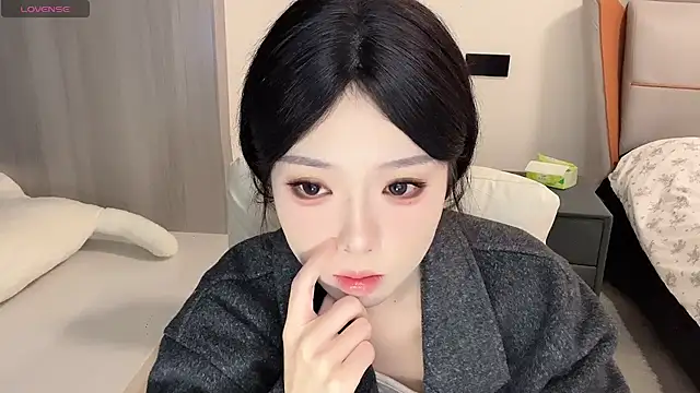 Q-ing online show from 12.27.24