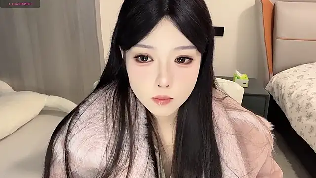 Q-ing online show from 12.29.24