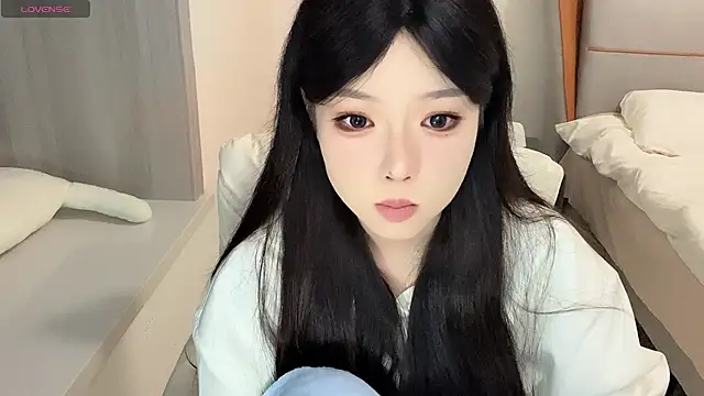 Q-ing online show from 12.31.24