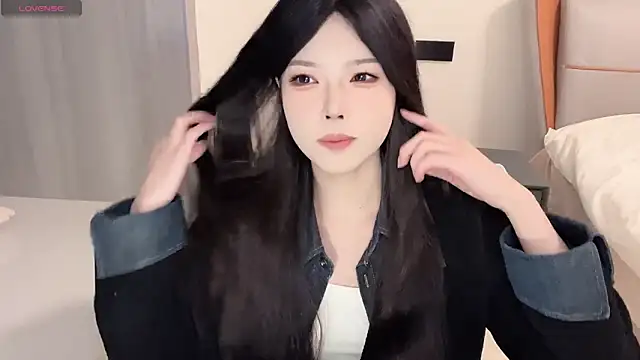 Q-ing online show from 01.03.25