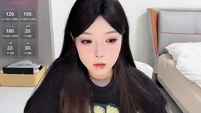 Q-ing online show from 01.14.25