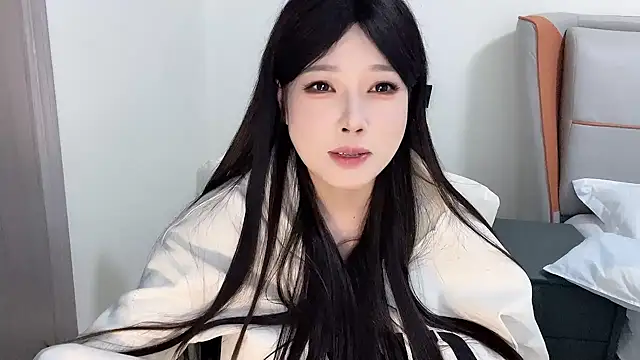 Q-ing online show from 01.21.25