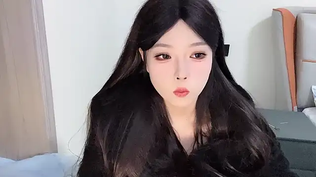 Q-ing online show from 01.25.25