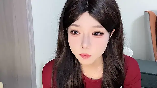 Q-ing online show from 02.13.25