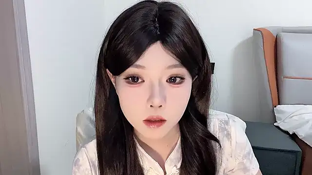 Q-ing online show from 02.18.25