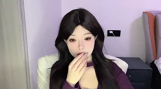 Q-ing online show from 03.06.25