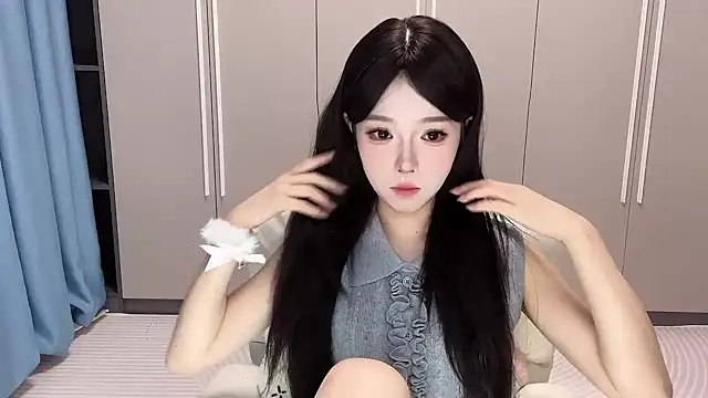 Q-ing online show from 09.14.25