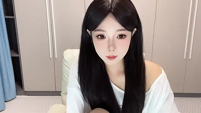 Q-ing online show from 09.19.25