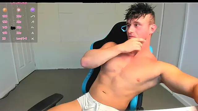 Snapshot of _DownUnderFit_ chatting on 03.22.25 DownUnderFit online show from 03.22.25