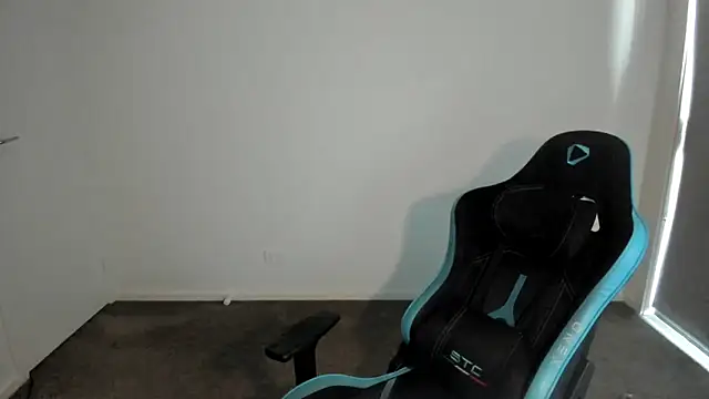  DownUnderFit  online show from 11.21.25