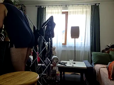 Snapshot of stavroun chatting on 09.22.25 stavroun online show from 09.22.25