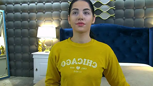 LeyaCass online show from 11.30.25