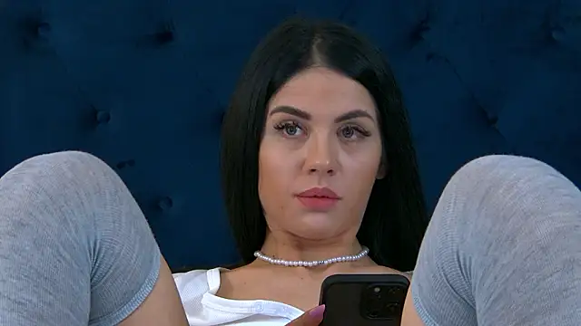 LeyaCass online show from 02.03.26