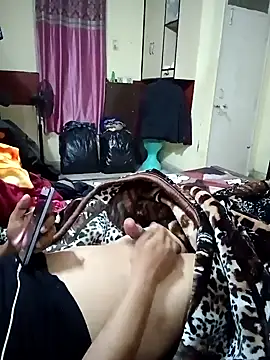 Snapshot of Spgaarya chatting on 03.10.25 Spgaarya online show from 03.10.25