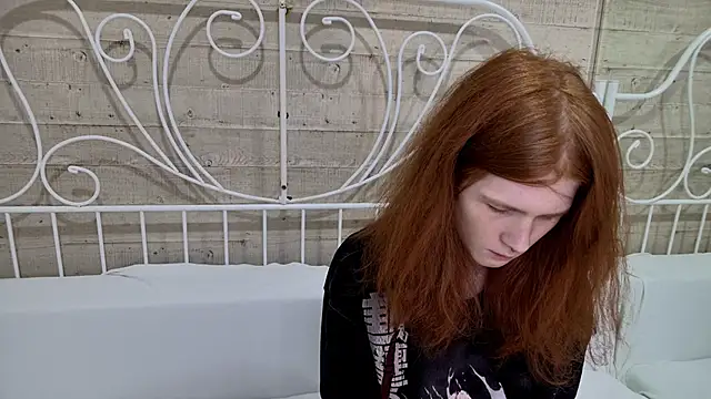 Snapshot of ZaynGraham chatting on 12.14.25 ZaynGraham online show from 12.14.25