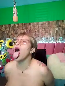 Snapshot of Isabelle_Lov18 chatting on 01.11.25 Isabelle Lov18 online show from 01.11.25