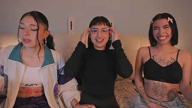 Cintya Kros online show from 02.01.25