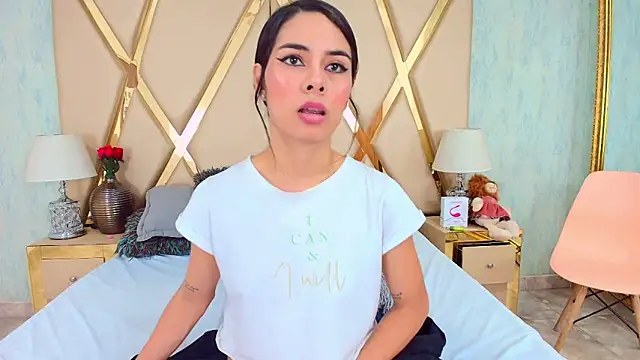 NicoleEsposito online show from 02.13.25