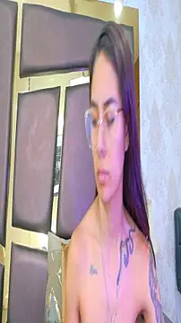 NicoleEsposito online show from 11.26.25