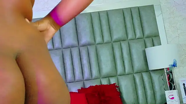 Snapshot of AlisonJaimes chatting on 09.13.25 AlisonJaimes online show from 09.13.25