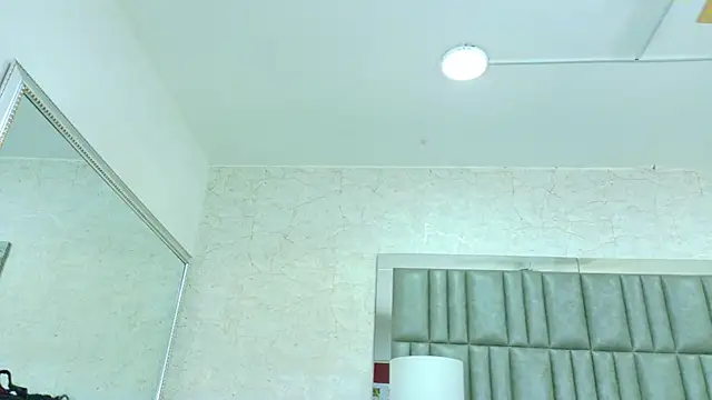 Snapshot of AlisonJaimes chatting on 09.16.25 AlisonJaimes online show from 09.16.25