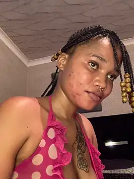 Snapshot of cardibabe chatting on 02.10.25 cardibabe online show from 02.10.25