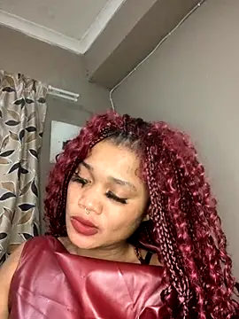 Snapshot of cardibabe chatting on 10.29.25 cardibabe online show from 10.29.25