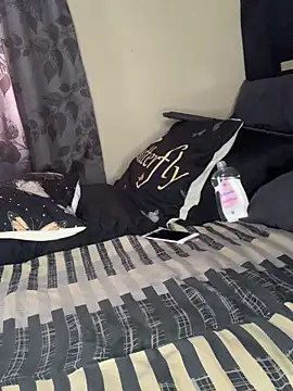 Snapshot of cardibabe chatting on 11.09.25 cardibabe online show from 11.09.25