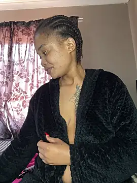 Snapshot of cardibabe chatting on 02.19.26 cardibabe online show from 02.19.26