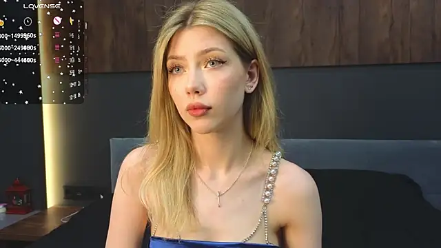 Snapshot of Rainaslater chatting on 03.02.25 Rainaslater online show from 03.02.25