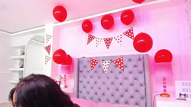 HaileeRoberts online show from 09.20.25