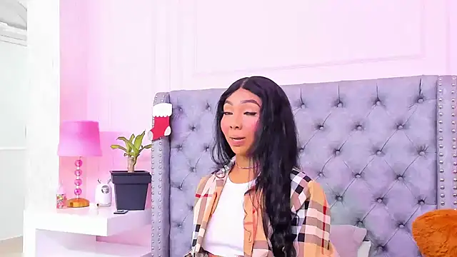 HaileeRoberts online show from 01.06.26