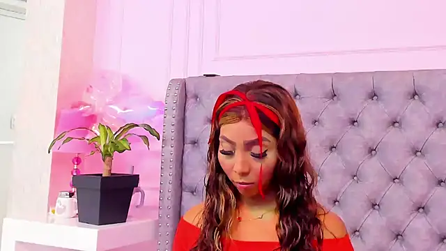 HaileeRoberts online show from 03.15.26