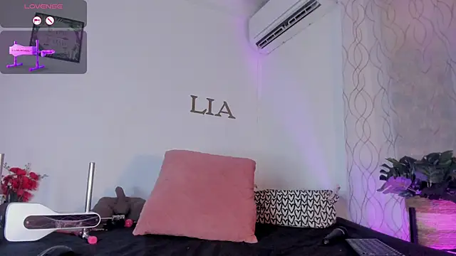 Lia johnsonn online show from 03.26.26