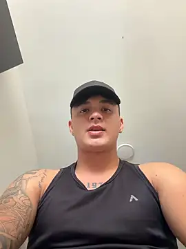 Snapshot of Cristopher_strong chatting on 04.23.26 Cristopher strong online show from 04.23.26