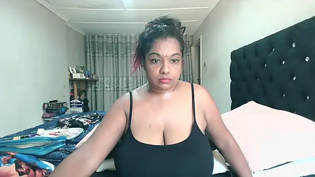 Snapshot of Indianmayaxoxo chatting on 02.10.26 Indianmayaxoxo online show from 02.10.26