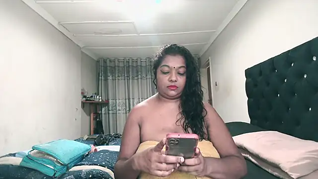 Indianmayaxoxo online show from 05.25.26