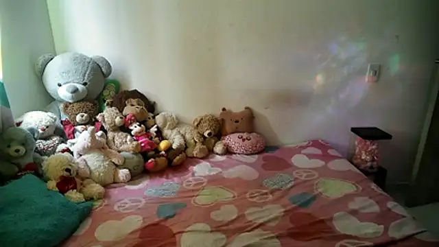 Snapshot of mandy_berrys chatting on 11.17.25 mandy berrys online show from 11.17.25