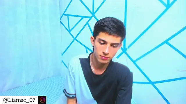 liam scott77 online show from 11.14.25