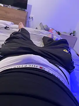 Snapshot of Goosebumps_21 chatting on 12.15.25 Goosebumps 21 online show from 12.15.25