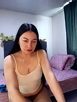 renata hot1 online show from 10.27.25