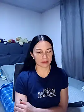 Snapshot of renata_hot1 chatting on 04.21.26 renata hot1 online show from 04.21.26